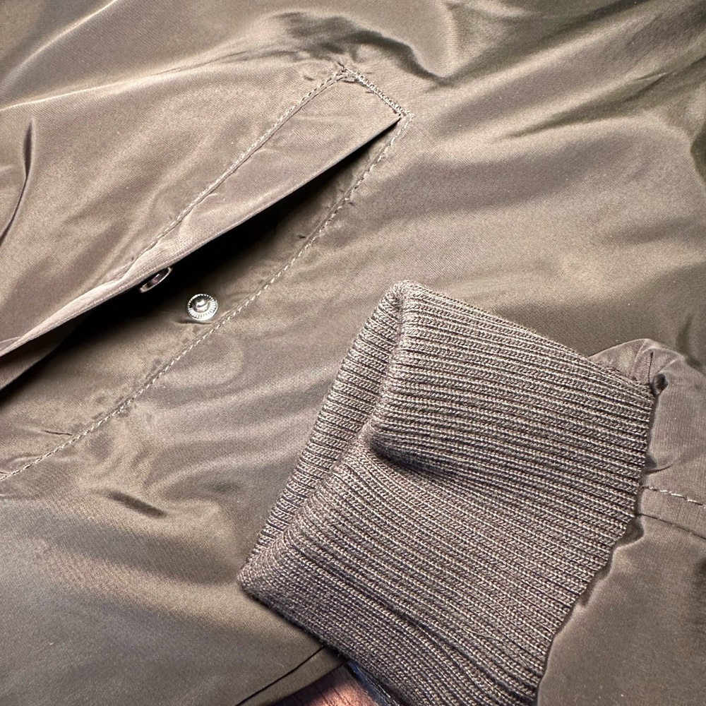 *NWOT* Forever 21 Olive Bomber Jacket - Picture 4 of 5